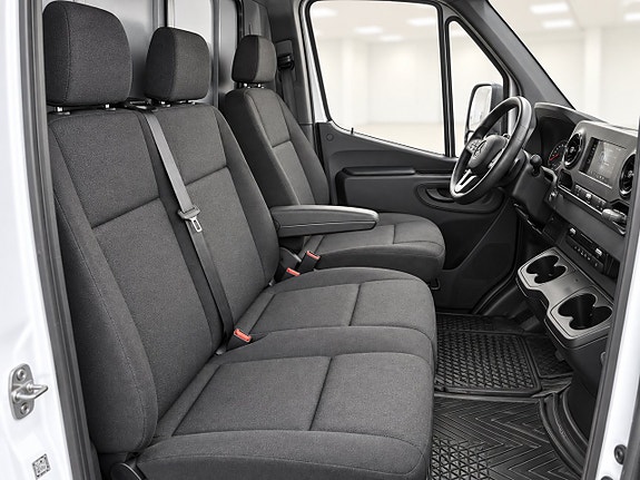 Mercedes-Benz Sprinter 317 13 of 16