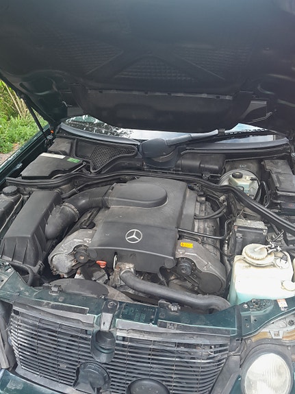 Mercedes-Benz E420 12 of 12