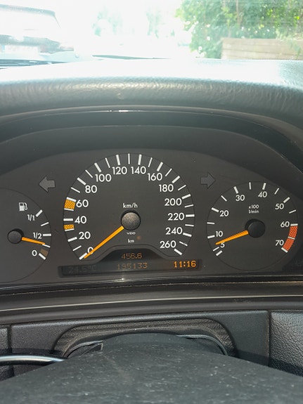 Mercedes-Benz E420 3 of 12