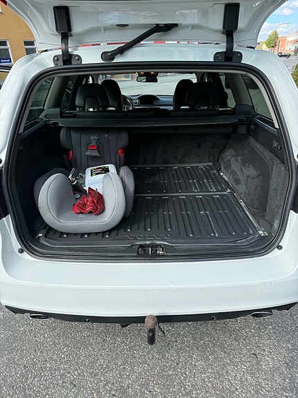Volvo V70 8 of 9