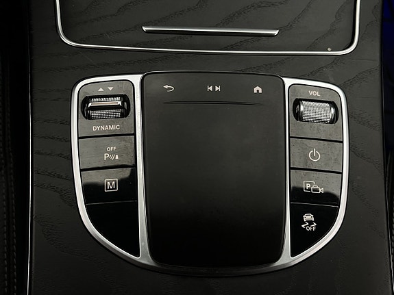 Mercedes-Benz GLC300 de 28 of 30