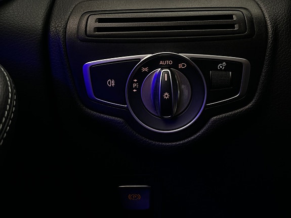 Mercedes-Benz GLC300 de 30 of 30
