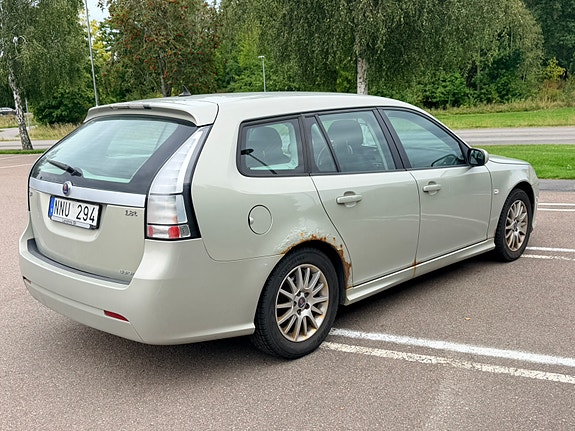 Saab 9-3 2 of 6