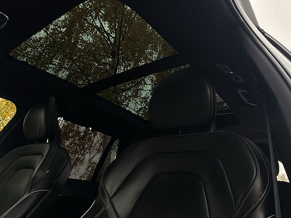 Volvo XC90 22 of 27