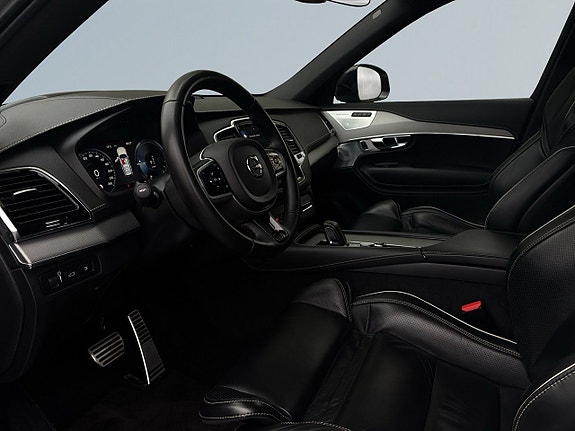 Volvo XC90 7 of 27