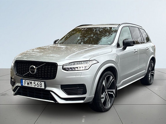 Volvo XC90 16 of 27