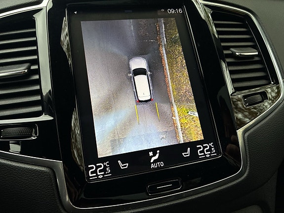 Volvo XC90 24 of 27