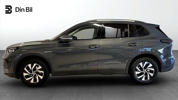 Volkswagen Tiguan 2 of 13