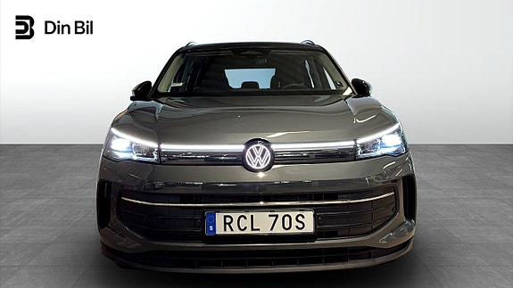 Volkswagen Tiguan 4 of 13