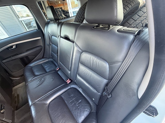 Volvo V70 10 of 15