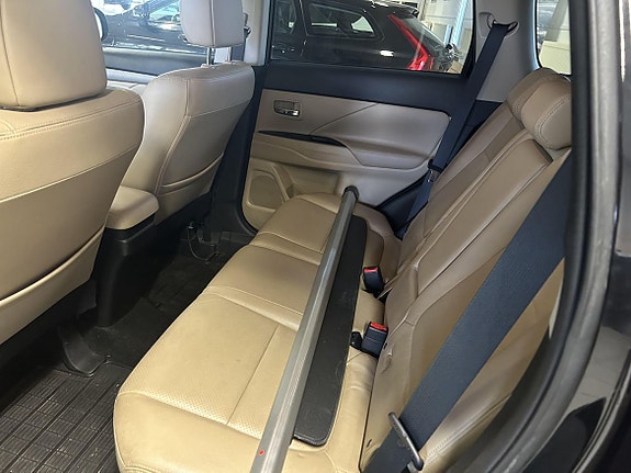 Mitsubishi Outlander 6 of 7