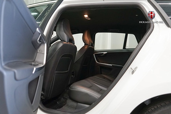 Volvo V60 10 of 24