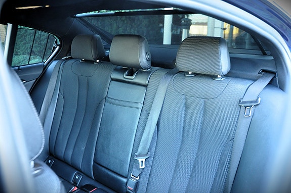 BMW 520d 12 of 19