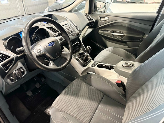 Ford C-Max 8 of 12