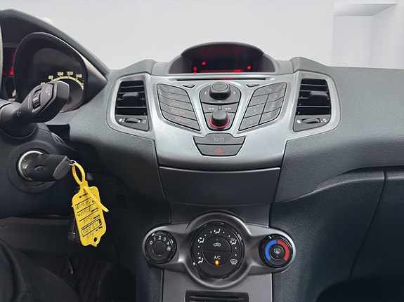 Ford Fiesta 14 of 14