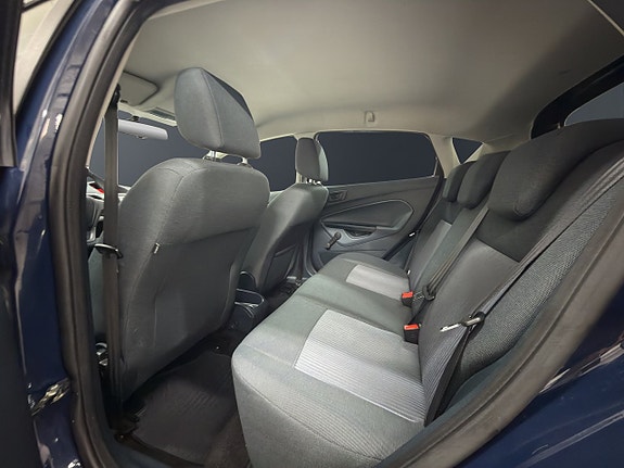 Ford Fiesta 9 of 14