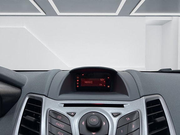 Ford Fiesta 13 of 14
