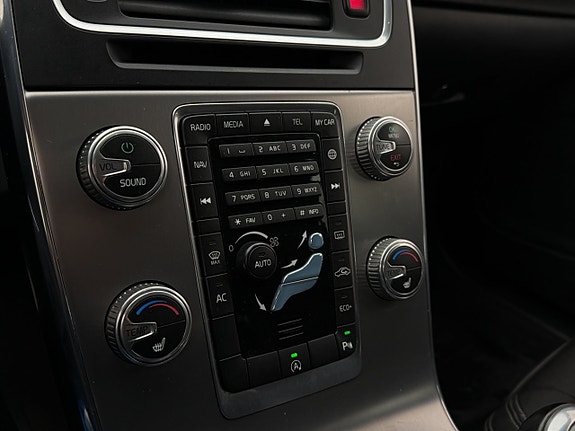 Volvo V60 22 of 30