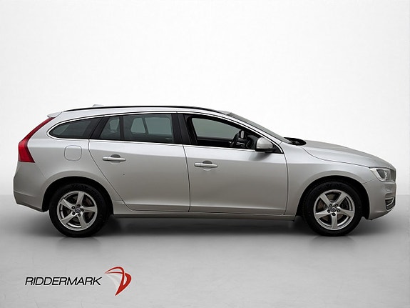 Volvo V60 9 of 30