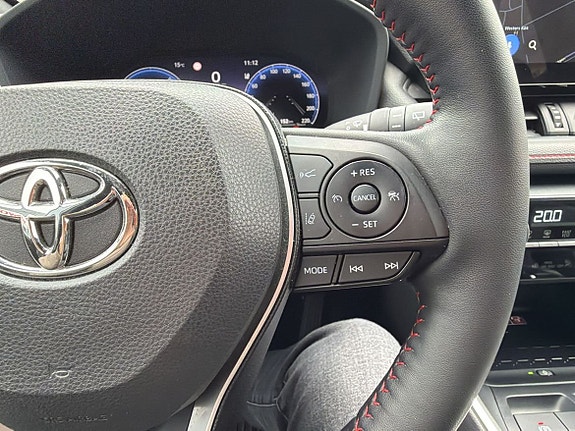 Toyota RAV4 23 of 27