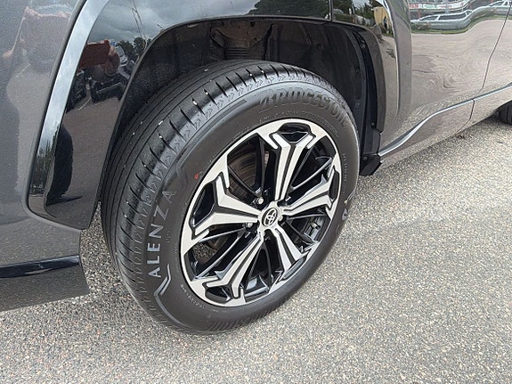 Toyota RAV4 14 of 27