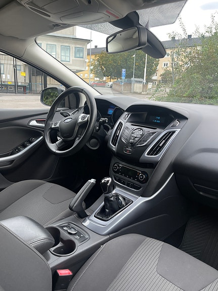 Ford Focus 6 of 9