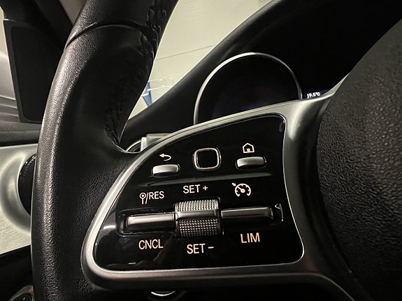 Mercedes-Benz C220 d 11 of 25