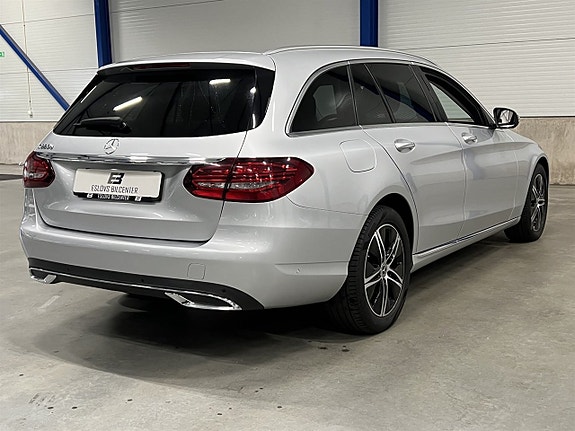 Mercedes-Benz C220 d 4 of 25