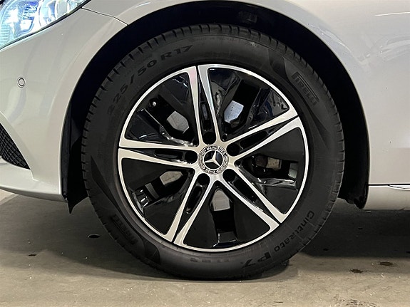 Mercedes-Benz C220 d 25 of 25