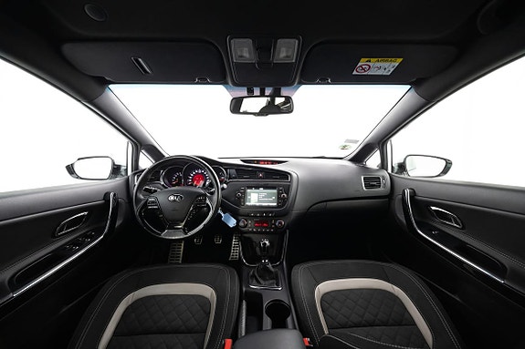 Kia Ceed 13 of 21