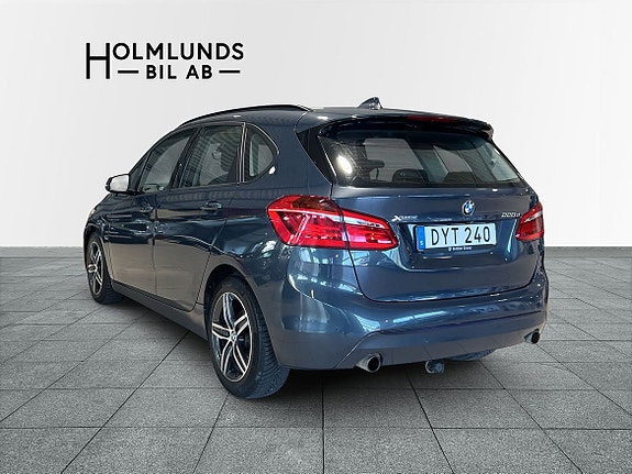 BMW 220d 2 of 27