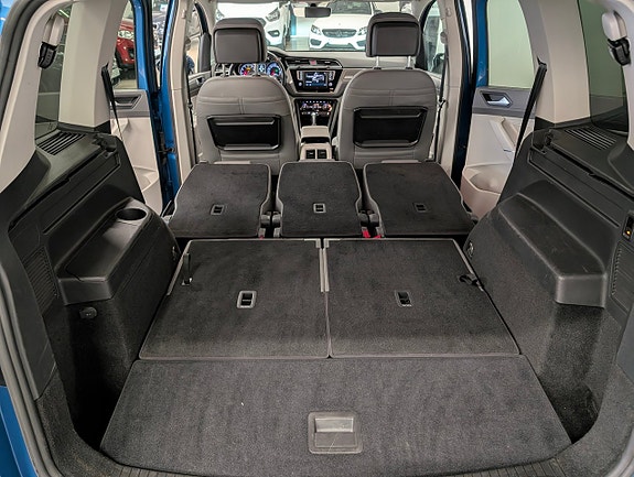 Volkswagen Touran 7 of 19