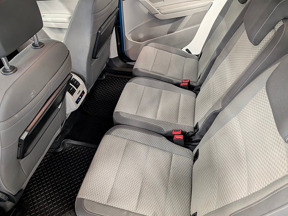 Volkswagen Touran 11 of 19