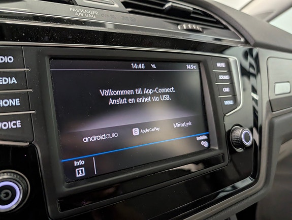 Volkswagen Touran 17 of 19