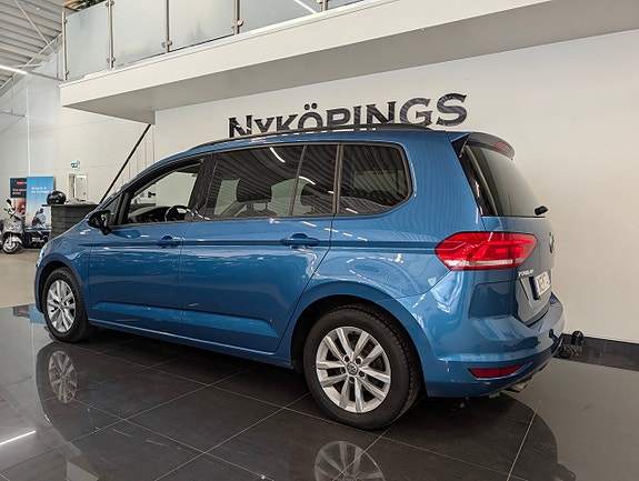 Volkswagen Touran 3 of 19