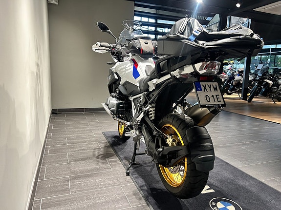 BMW R1250GS /Akrapovic/Performance/Sidoväskor/1128 mil 4 of 17