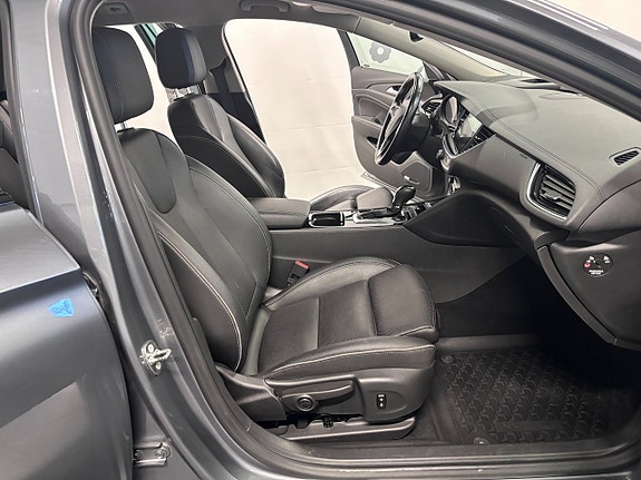 Opel Insignia Country Tourer 5 of 16