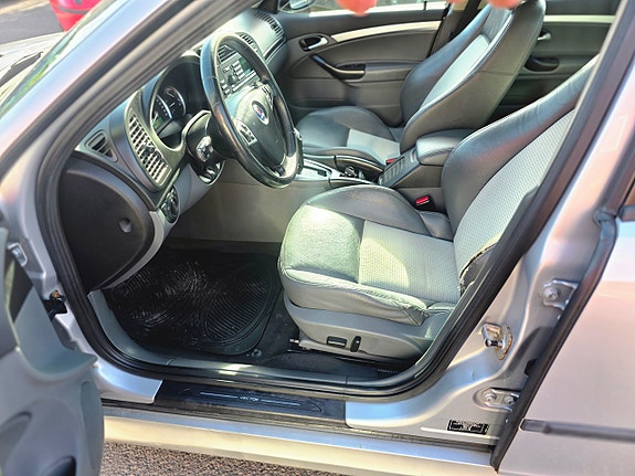 Saab 9-3 13 of 25