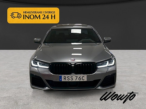 BMW M550i 2 of 19