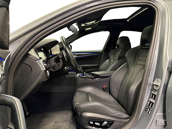 BMW M550i 8 of 19