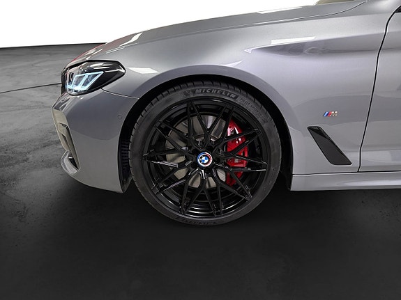 BMW M550i 18 of 19