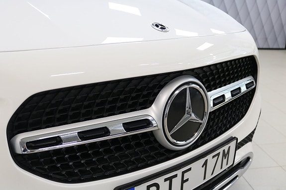 Mercedes-Benz GLA250 e 20 of 30