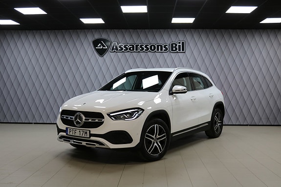 Mercedes-Benz GLA250 e 19 of 30