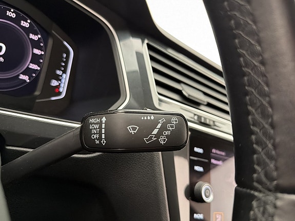 Volkswagen Tiguan 21 of 30
