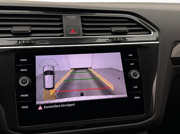 Volkswagen Tiguan 22 of 30