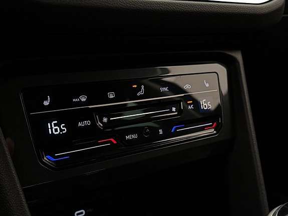 Volkswagen Tiguan 27 of 30