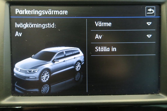 Volkswagen Passat 9 of 13