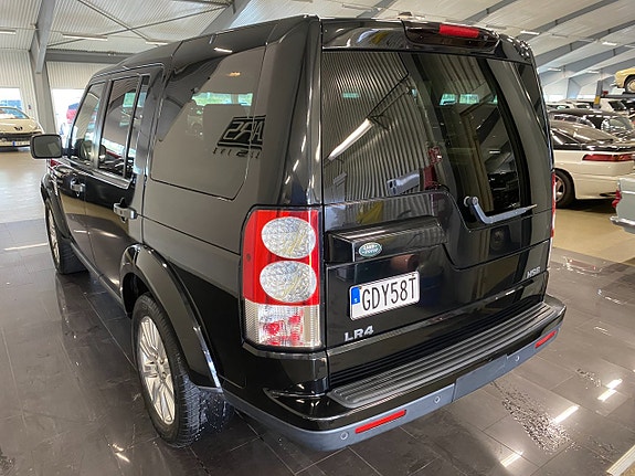Land Rover Discovery 13 of 30
