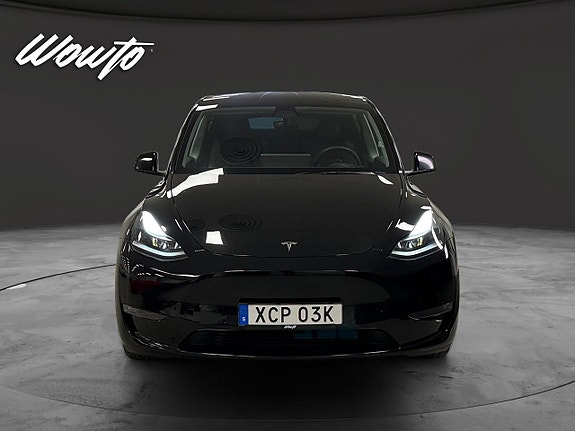 Tesla Model Y 2 of 20