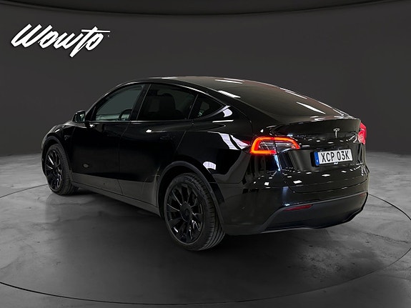 Tesla Model Y 6 of 20